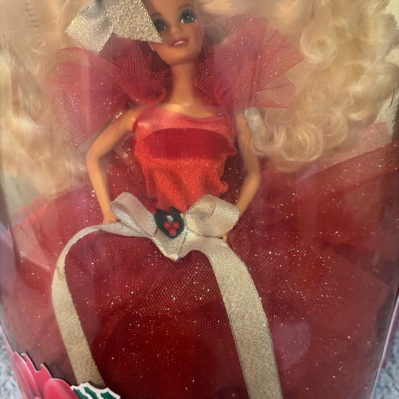 1988 HOLIDAY BARBIE MIB 1st Special Edition Christmas Mattel Doll Red  Vintage